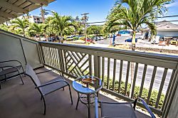 Coastal Maui Studio with Partial Ocean View