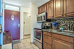 Coastal Maui Studio with Partial Ocean View