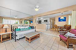 Kona Oceanfront Retreat