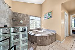 Kona Oceanfront Retreat