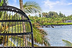 Manini Oceanfront Cottage