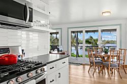 Manini Oceanfront Cottage