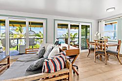 Manini Oceanfront Cottage