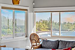 Hana Bay Oceanfront Cottage