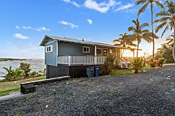 Hana Bay Oceanfront Cottage