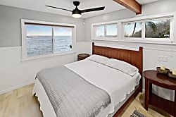 Hana Bay Oceanfront Cottage