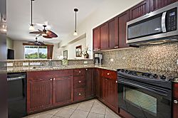 Waikoloa Fairway Complex B-2