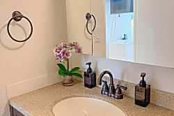 Hawaiian Monarch 16th Floor Studio Condo