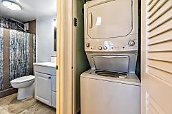Menehune Shores Condo - Bathroom