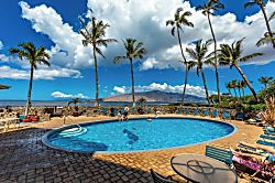 Menehune Shores Condo - Pool