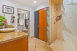 Hale Mahina Beach Resort B305