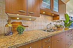 Hale Mahina Beach Resort B305