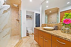 Hale Mahina Beach Resort B305