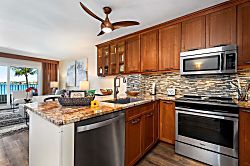 Alii Villas Oceanfront Condo