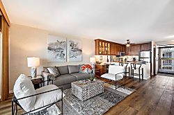 Alii Villas Oceanfront Condo