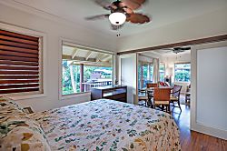 Hanalei Colony Resort H4 - Room