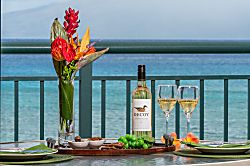 Lahaina Oceanview Condo 3rd & 4th Floor