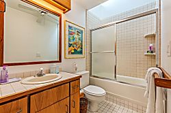 Kanaloa at Kona, Condo 1404