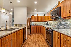 Kanaloa at Kona, Condo 1404