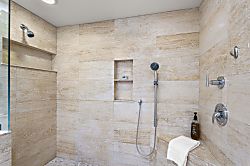 Kona Coast Resort #10-301