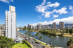 Waikiki Seaside Condo 9th Floor Corner Unit