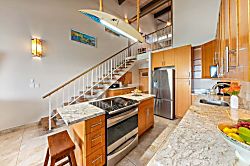 Kulakane 310 Oceanfront Retreat