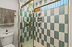 Sandpiper 1 Bedroom King Unit