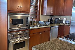 Kona Beach Club 3 Garden Level