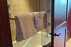 Kona Beach Club 3 Garden Level