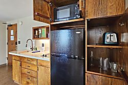 Waikiki 1 Bedroom Condo with Pool