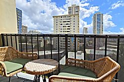 Waikiki 1 Bedroom Condo with Pool
