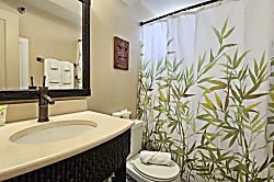 Waikiki 1 Bedroom Condo with Pool