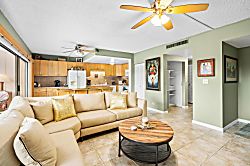 Kona Plaza Condo 2023