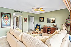 Kona Plaza Condo 2023