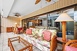 Kona Plaza Condo 2023