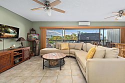 Kona Plaza Condo 2023