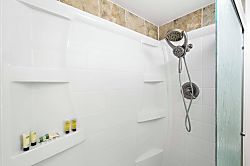 Kona Alii Condominiums 401