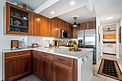 Kona Alii Condominiums 401