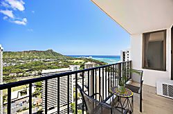 Waikiki Banyan 36th Floor Ocean View Condo