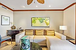 Beach Villas at Ko Olina O-406 - Relaxing seating area off the kitchen