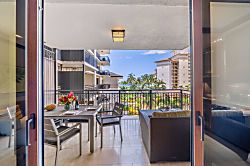 Beach Villas at Ko Olina O-406 - Spacious lanai off the kitchen