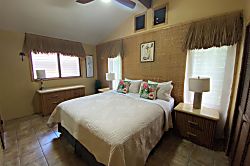 Bamboo for Two Cottage