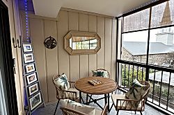 Kona Beachside Condo 3rd Floor Retreat