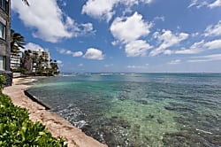 Diamond Head Beach Hotel 1005