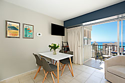 Waikiki Park Heights #1707