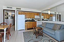 Waikiki Park Heights #1511