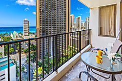 Waikiki Banyan 1802 T2