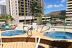 Waikiki Banyan 1 Bedroom