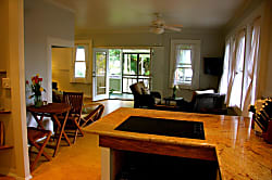 Waiuli Beach Cottage