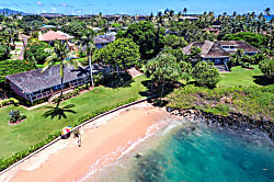 Hale Ohana Beachfront Home Poipu